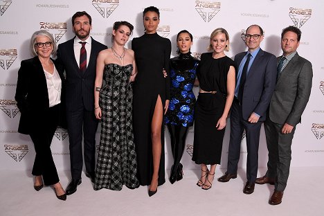 Charlie's Angels UK Premiere in London - Elizabeth Cantillon, Sam Claflin, Kristen Stewart, Ella Balinska, Naomi Scott, Elizabeth Banks, Doug Belgrad, Max Handelman - Charlieho anjeli - Z akcií