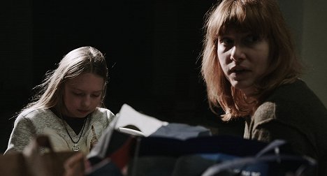 Julia Pointner, Verena Uyka - Das Kartenhaus - Z filmu