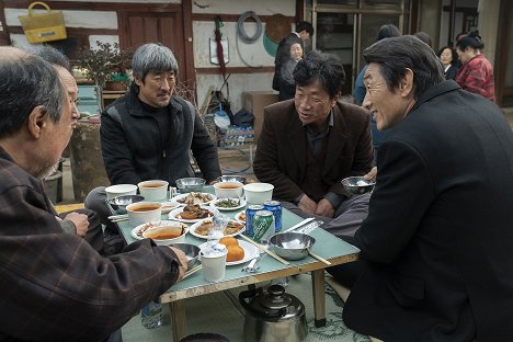 Cheol-min Park, Joon-ho Heo - Gyeolbaek - Z filmu