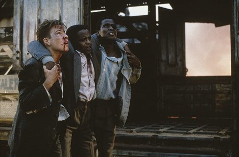 Stephen Dorff, Winston Ntshona, Alois Moyo - Síla muže - Z filmu