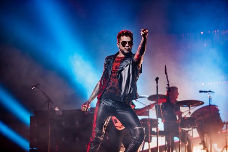 Adam Lambert - Queen & Adam Lambert: Show musí pokračovať - Z filmu