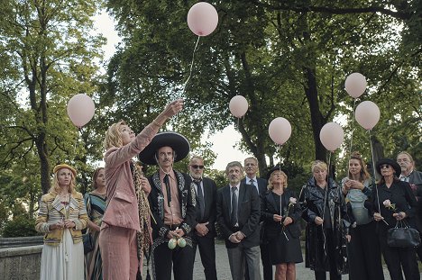 Teresa Rizos, Josephine Ehlert, Genija Rykova, Felix Hellmann, Xenia Tiling