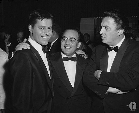 Jerry Lewis, Dino De Laurentiis, Federico Fellini - The 29th Annual Academy Awards - Z filmu