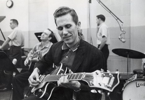 Chet Atkins - Country Music - I Can’t Stop Loving You - Z filmu