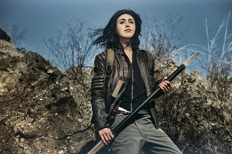 Alexa Mansour - The Walking Dead: World Beyond - Promo