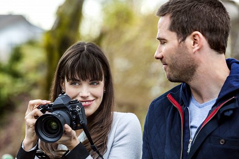 Meghan Ory, Luke Macfarlane