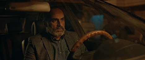 Navid Negahban - Teherán - Krev na jejích rukách - Z filmu