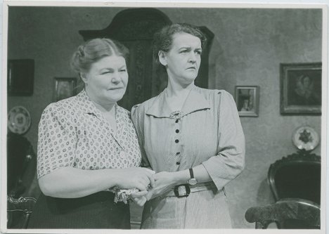 Anna Hammarén, Margit Andelius - Rosor varje kväll - Z filmu