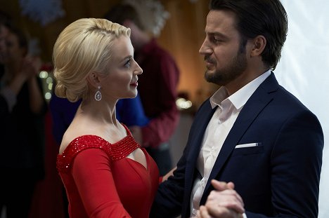 Kellie Pickler, Tyler Hynes - Tajemství vánočního jmelí - Z filmu