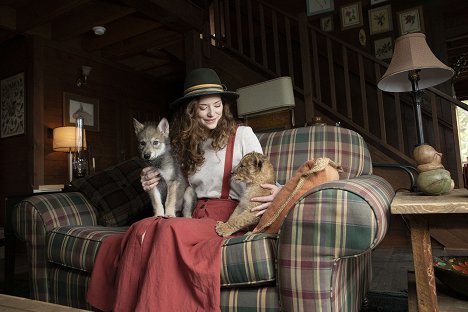 Molly Kunz - Vlk a lev: Nečekané přátelství - Z filmu