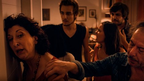 Montserrat Alcoverro, Francesc Cuéllar, Georgina Latre - Antonio cumple 50 - Z filmu