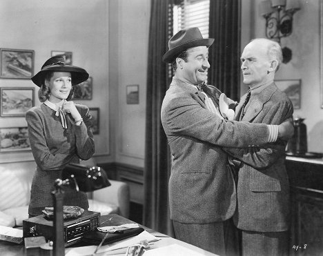 Rita Hayworth, George Tobias, James Gleason - Affectionately Yours - Z filmu