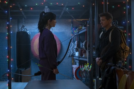 Hailee Steinfeld, Jeremy Renner - Hawkeye - Hrdinům se vyhýbej - Z filmu