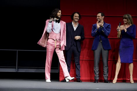Los Angeles premiere of MGM's 'House of Gucci' at Academy Museum of Motion Pictures on November 18, 2021 in Los Angeles, California - Jared Leto, Jack Huston, Roberto Bentivegna, Giannina Facio-Scott - Klan Gucci - Z akcií