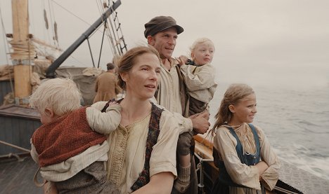 Lisa Carlehed, Gustaf Skarsgård - Emigranti - Z filmu