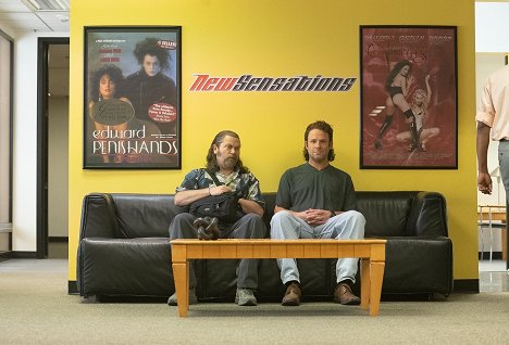 Nick Offerman, Seth Rogen - Pam a Tommy - Jane Fondová - Z filmu