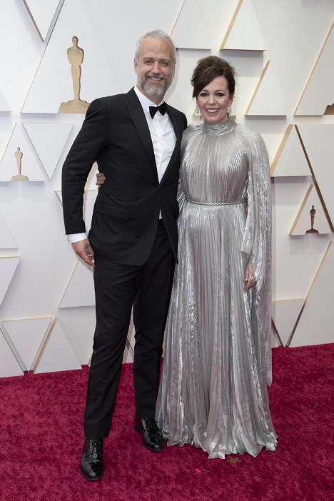 Red Carpet - Iain Canning, Olivia Colman - 94th Annual Academy Awards - Events