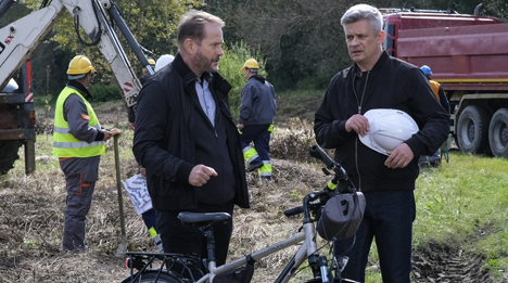 Artur Żmijewski, Piotr Grabowski - Ojciec Mateusz - Przypadek - Z filmu