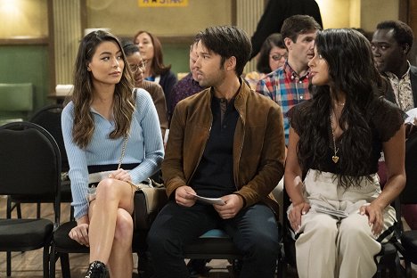 Miranda Cosgrove, Nathan Kress, Carmela Zumbado - iCarly Revival - iLove Gwen - Z filmu