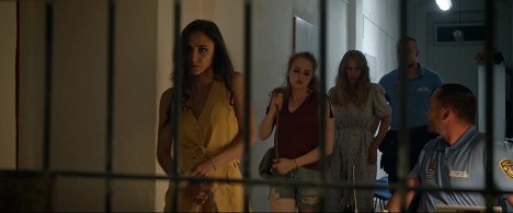 Eva Salvatore Burešová, Tereza Blažková, Aneta Krejčíková - Ženy a život - Z filmu