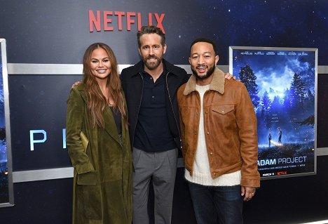 The Adam Project Los Angeles special screening at The London West Hollywood at Beverly Hills on February 15, 2022 in West Hollywood, California - Chrissy Teigen, Ryan Reynolds, John Legend - Projekt Adam - Z akcí