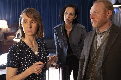 Bryony Hannah, Sonita Henry, Adrian Scarborough - The Chelsea Detective - The Wages of Sin - Z filmu