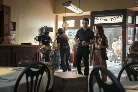 Miles Teller, Aimee Carrero - Nabídka - Pan producent - Z filmu