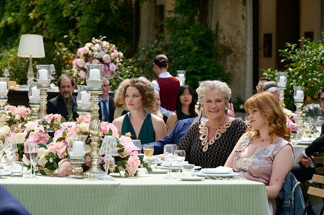 Antonia Bill, Suzanne von Borsody, Lilly Dreesen - Süßer Rausch - Z filmu