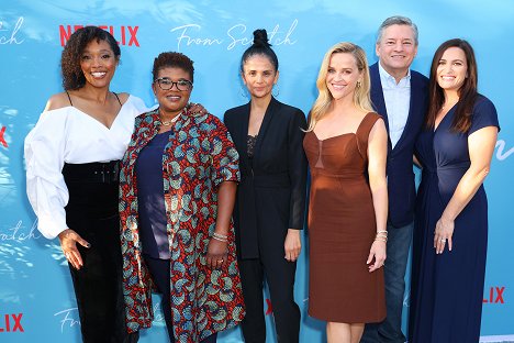 Netflix's From Scratch Special Screening at Netflix Tudum Theater on October 17, 2022 in Los Angeles, California - Tembi Locke, Attica Locke, Reese Witherspoon, Ted Sarandos, Lauren Levy Neustadter - Od nuly - Z akcí