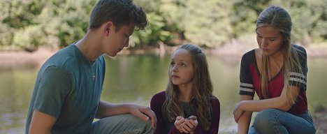 Luke Harmon, Austyn Johnson, Tommi Rose - The Girl Who Believes in Miracles - Z filmu