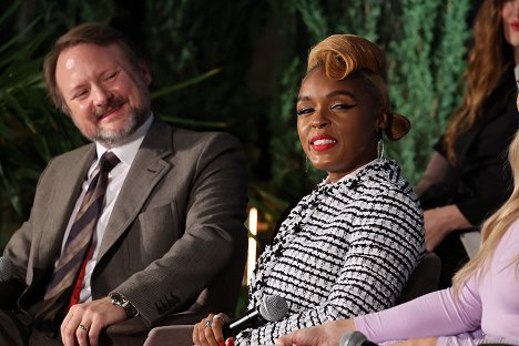 "Glass Onion: A Knives Out Mystery” Press Conference on November 14, 2022 in Los Angeles, California - Rian Johnson, Janelle Monáe - Na nože: Glass Onion - Z akcí