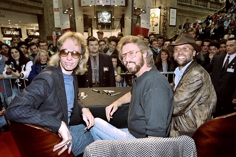 Robin Gibb, Barry Gibb, Maurice Gibb - Bee Gees: Bratři v zajetí hudby - Z filmu