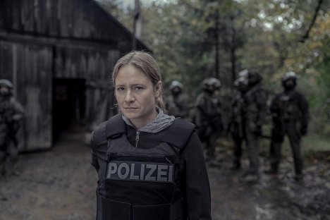 Julia Jentsch - Průsmyk - Epizoda 4 - Z filmu