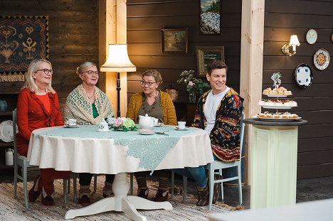 Miitta Sorvali, Eila Kiilamaa, Irma Nissinen, Antti Holma - Mestarileipurit - Z filmu