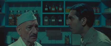 Ben Kingsley, Dev Patel