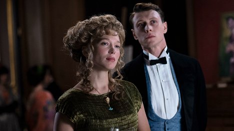 Léa Seydoux, George MacKay