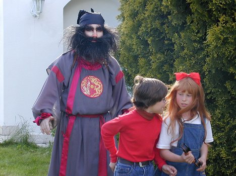 Robert Hájek, Kristýna Michálek Květová - Mach, Šebestová a kouzelné sluchátko - Z filmu