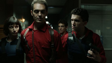Úrsula Corberó, Pedro Alonso, Miguel Herrán, Jaime Lorente - Papírový dům (Netflix verze) - Epizoda 1 - Z filmu