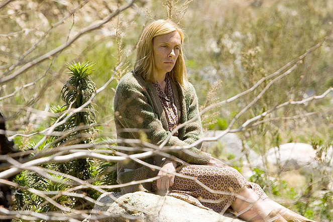 Mrtvá dívka - Z filmu - Toni Collette