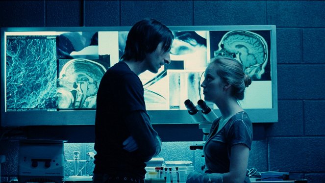 Splice - Z filmu - Adrien Brody, Sarah Polley