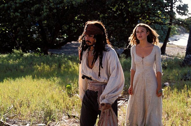Piráti z Karibiku: Prokletí Černé perly - Z filmu - Johnny Depp, Keira Knightley