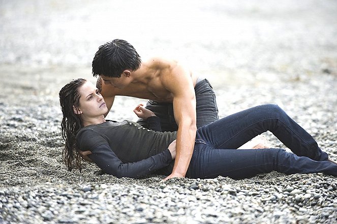 Twilight sága: Nov - Z filmu - Kristen Stewart, Taylor Lautner