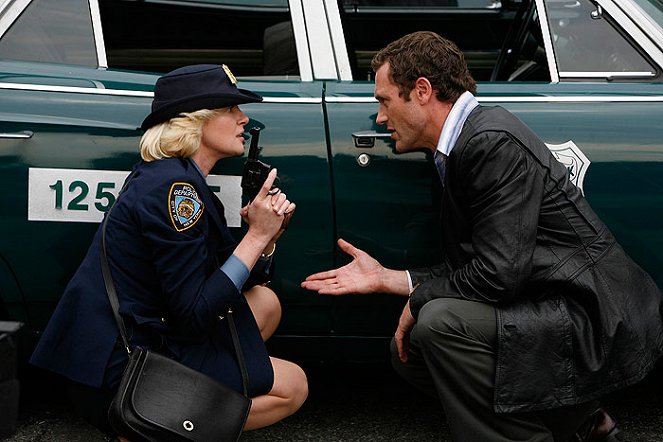 Polda z Marsu - Z filmu - Gretchen Mol, Jason O'Mara