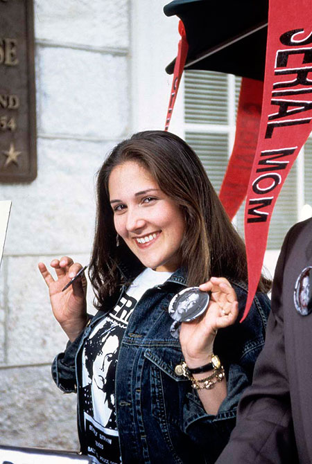 Šest vražd stačí, maminko! - Z filmu - Ricki Lake