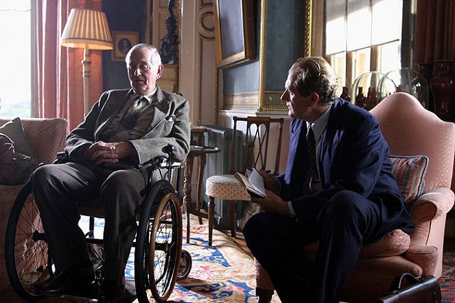 Agatha Christie's Poirot - Season 10 - Rodinné sídlo - Z filmu - Benjamin Whitrow, Robert Bathurst