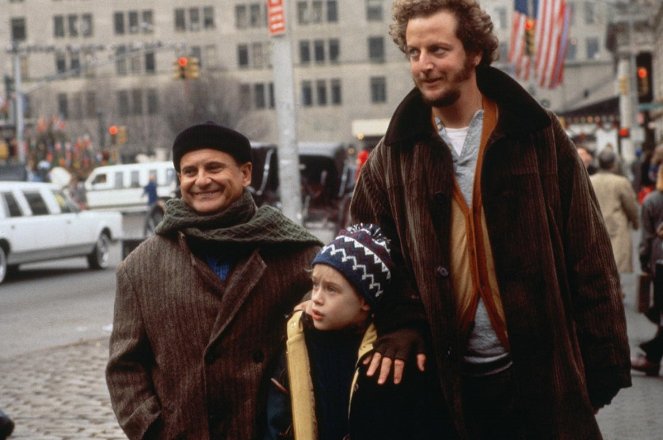 Sám doma 2: Ztracen v New Yorku - Z filmu - Joe Pesci, Macaulay Culkin, Daniel Stern