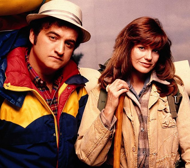 Propastný rozdíl - Z filmu - John Belushi, Blair Brown