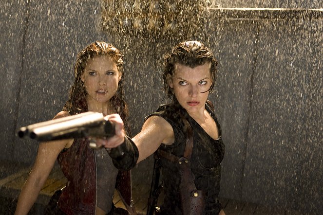 Resident Evil: Afterlife - Z filmu - Ali Larter, Milla Jovovich