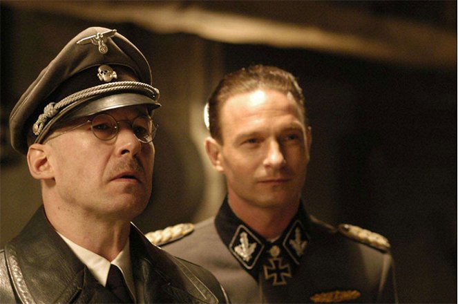 Pád Třetí říše - Z filmu - Ulrich Noethen, Thomas Kretschmann