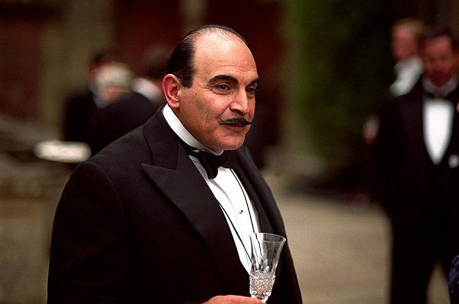 Agatha Christie's Poirot - Season 9 - Temný cypřiš - Z filmu - David Suchet